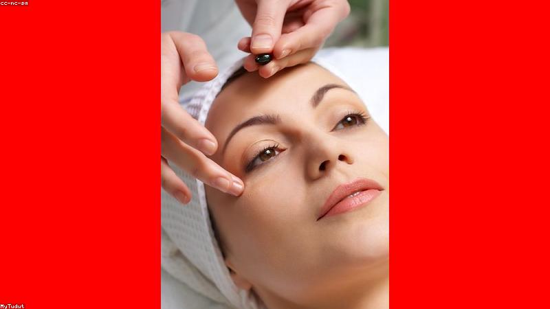 透明质酸深度解析：补水保湿的王者